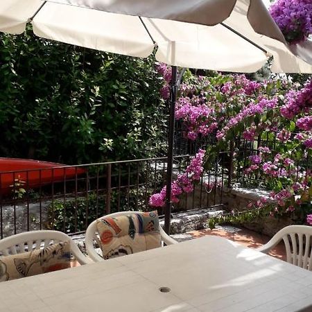 Holiday House Camillina Salò Esterno foto